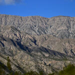 Calizas cámbricas del grupo Marquesado en la Sierra Chica de Zonda. Precordillera Oriental (Foto: Pablo Blanc).