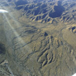 Fotografía aérea falla La Cantera, Departamento de Ullum. Precordillera Central (Foto: M. Romina Onorato).