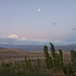 Vista hacia el noreste del Valle del Río Blanco desde la vega Chisñanco (falla Angualasto), Iglesia (Foto. L. Perucca).